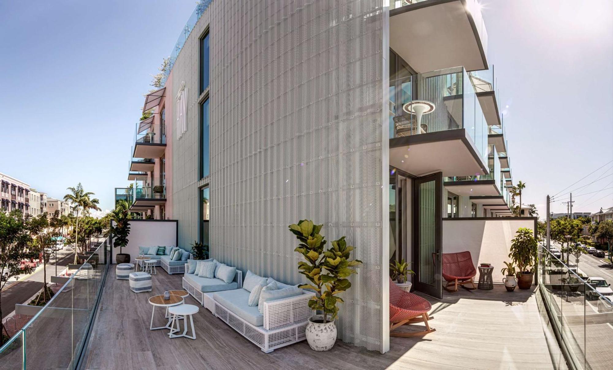 The Ray Hotel Delray Beach, Curio Collection By Hilton Exterior photo