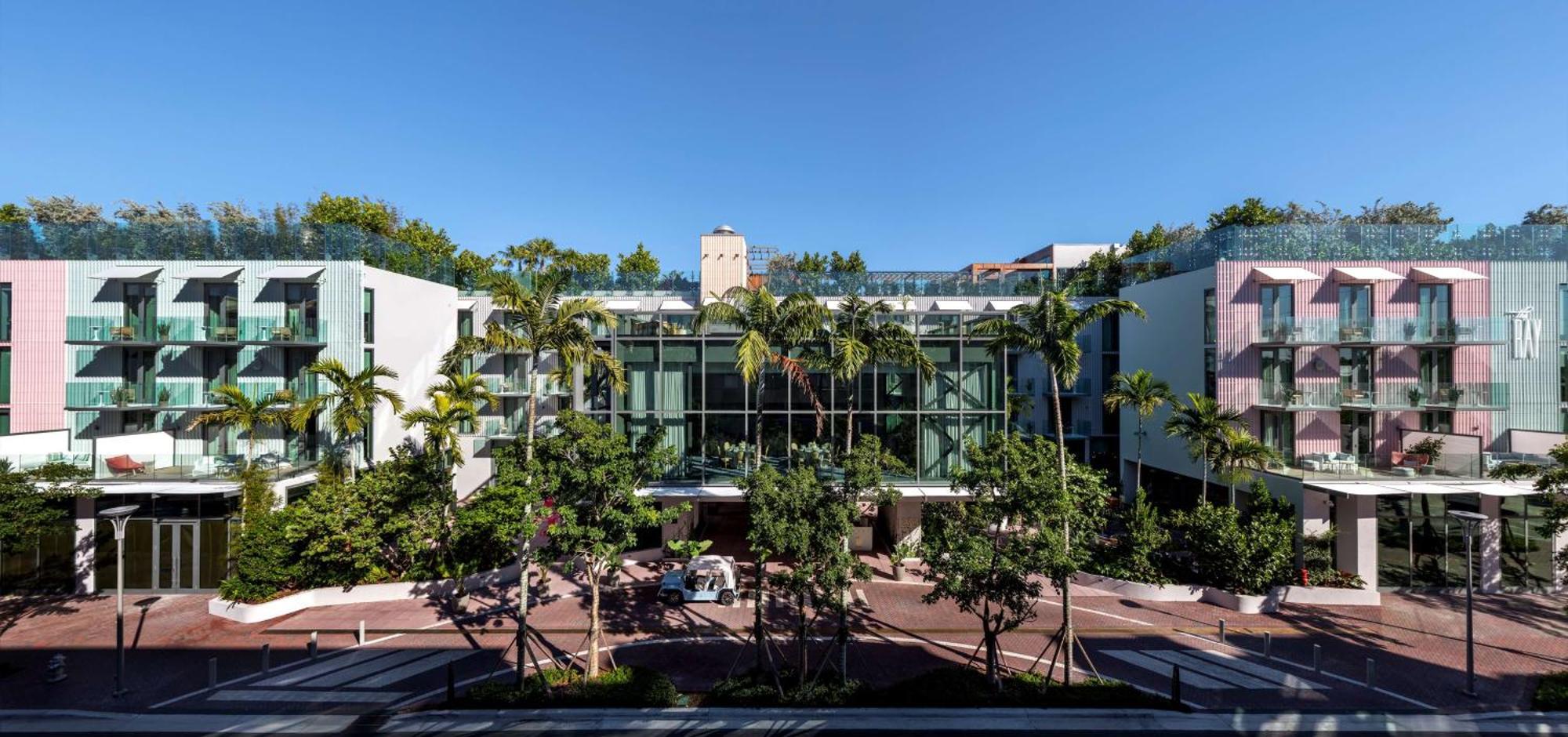 The Ray Hotel Delray Beach, Curio Collection By Hilton Exterior photo