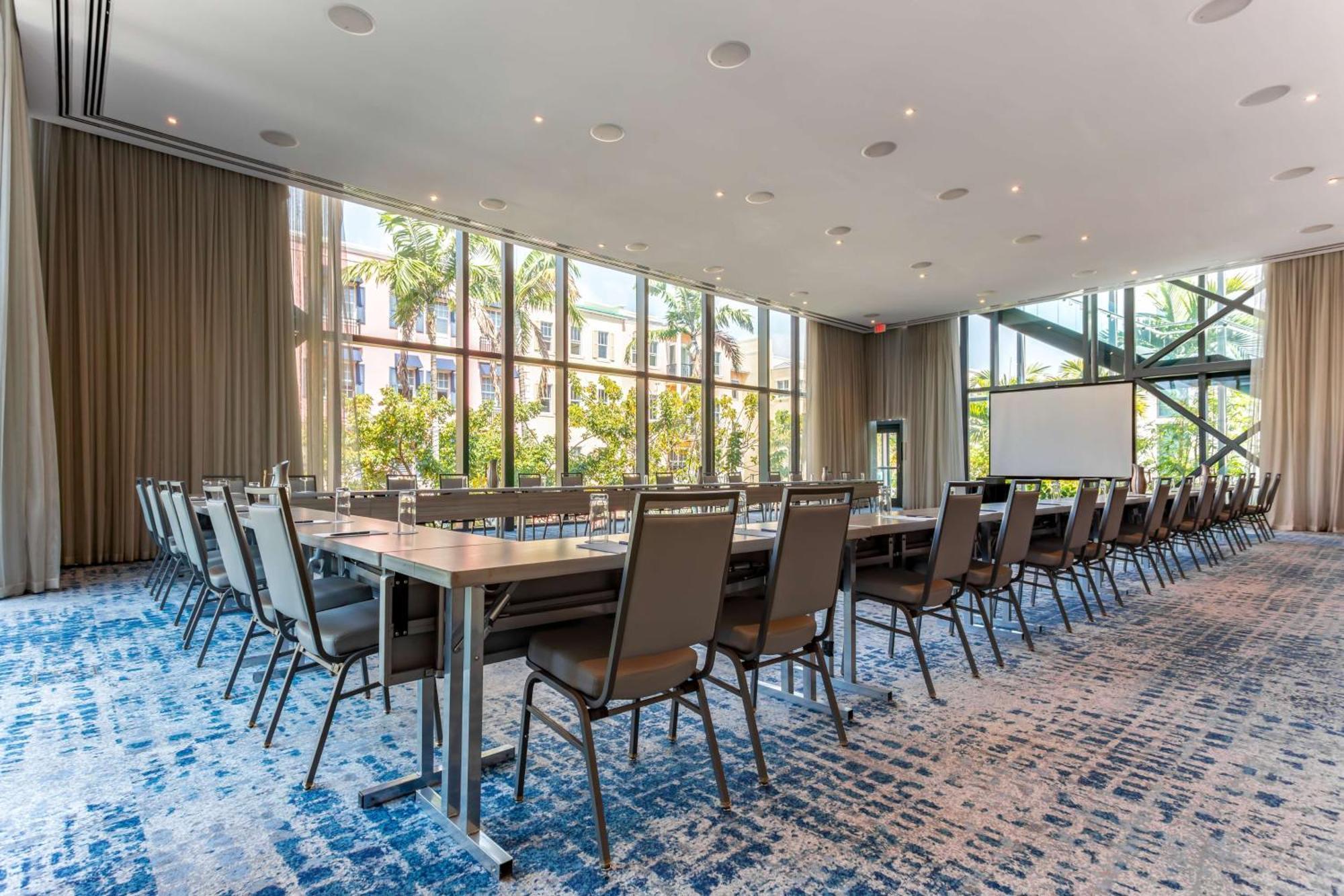 The Ray Hotel Delray Beach, Curio Collection By Hilton Exterior photo