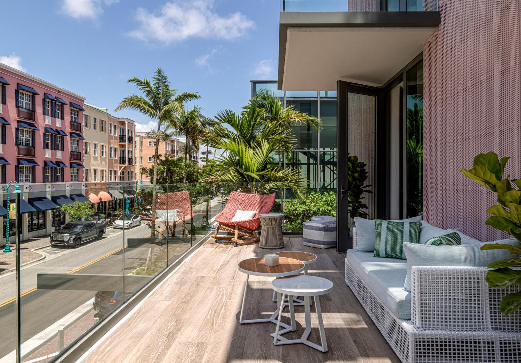 The Ray Hotel Delray Beach, Curio Collection By Hilton Exterior photo