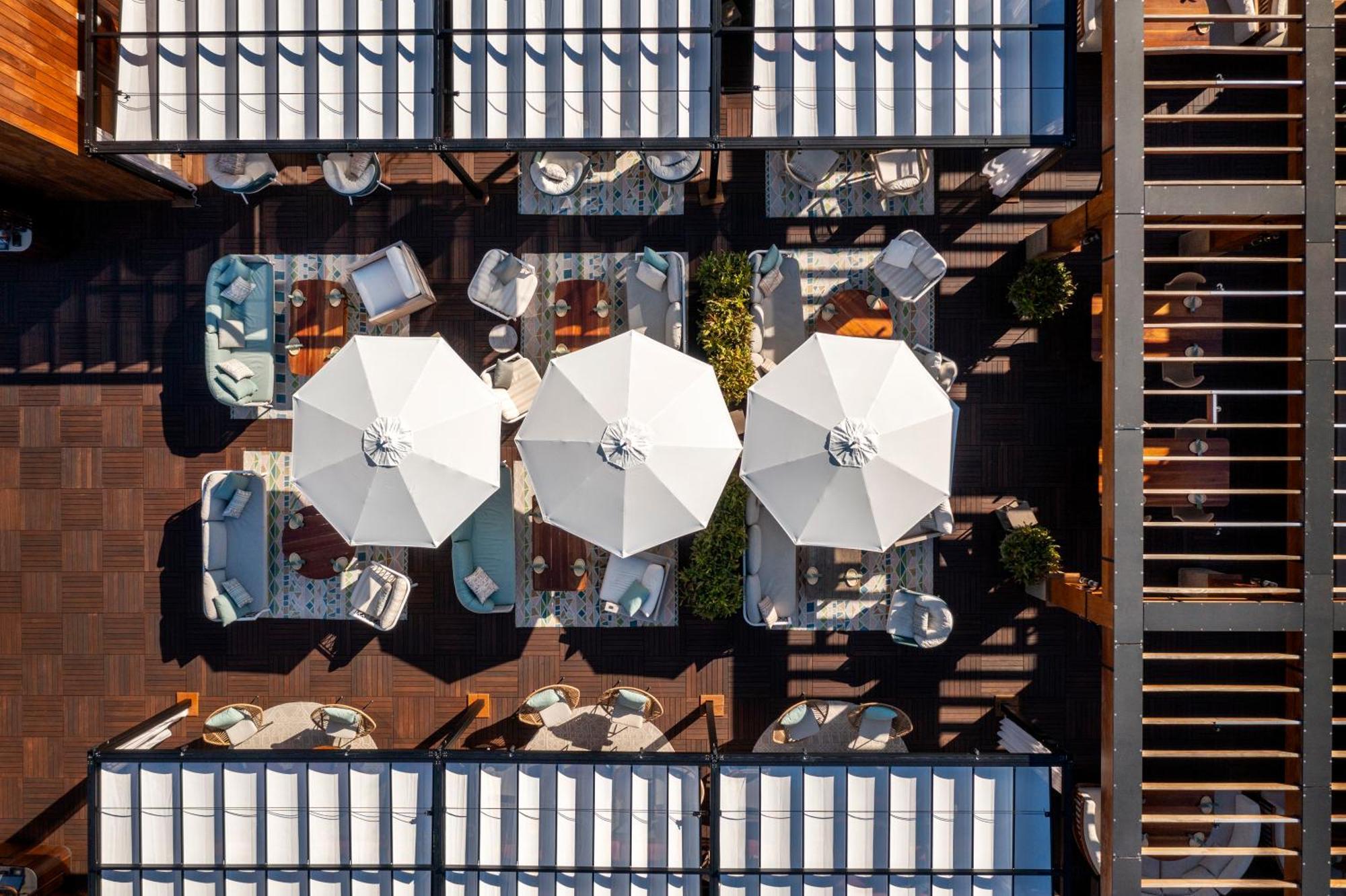 The Ray Hotel Delray Beach, Curio Collection By Hilton Exterior photo